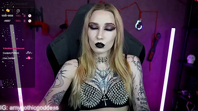 amywhitenessxx online show from November 2025 02:17:02 PM