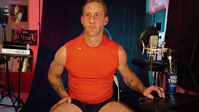 Snapshot of FiftyShadez chatting on April 2026 04:32:01 AM FiftyShadez online show from April 2026 04:32:01 AM