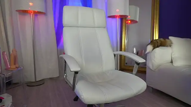 Snapshot of Margo_Pearls chatting on December 2024 03:16:02 PM Margo Pearls online show from December 2024 03:16:02 PM