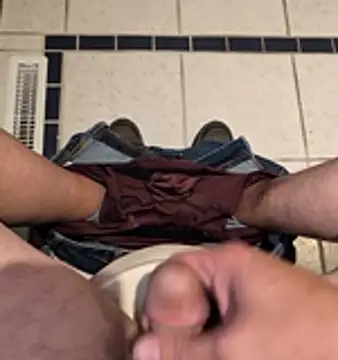 Snapshot of Jackauff69 chatting on October 2025 07:52:01 PM Jackauff69 online show from October 2025 07:52:01 PM