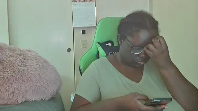 Yagurl  west online show from January 2025 12:11:01 AM