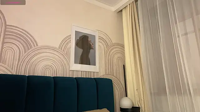 Snapshot of viviann_evans chatting on April 2026 01:00:01 AM viviann evans online show from April 2026 01:00:01 AM