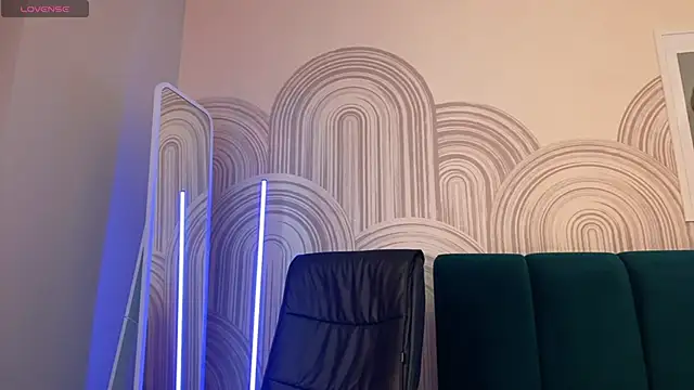 Snapshot of viviann_evans chatting on April 2026 01:06:01 AM viviann evans online show from April 2026 01:06:01 AM