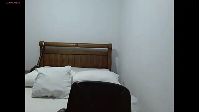 Snapshot of tammycolombia chatting on April 2026 01:15:01 AM tammycolombia online show from April 2026 01:15:01 AM