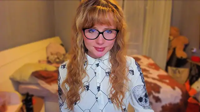 KlementinaBbG online show from October 2025 08:20:02 PM