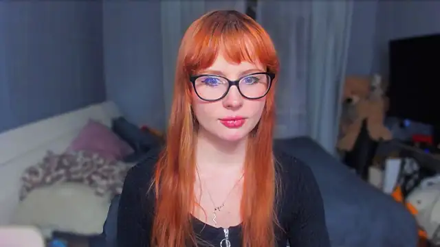 KlementinaBbG online show from November 2025 08:10:01 PM