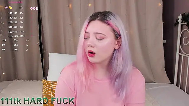   KawaiiYuki   online show from January 2025 11:46:01 AM