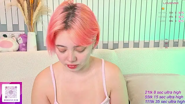   KawaiiYuki   online show from October 2025 04:54:01 AM