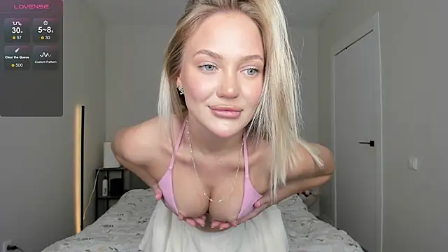 Snapshot of sarahphyllis chatting on April 2026 09:06:01 PM sarahphyllis online show from April 2026 09:06:01 PM