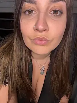 Snapshot of Novababy18 chatting on April 2026 10:32:01 PM Novababy18 online show from April 2026 10:32:01 PM