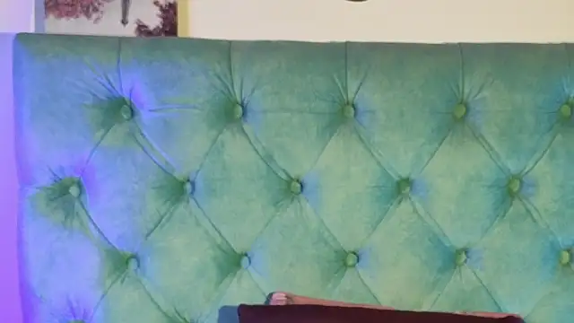 Paola Lyon  online show from November 2025 05:59:01 PM