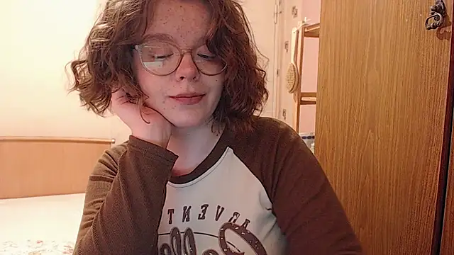 Snapshot of Chmiri_cb chatting on February 2025 07:01:02 AM Chmiri cb online show from February 2025 07:01:02 AM