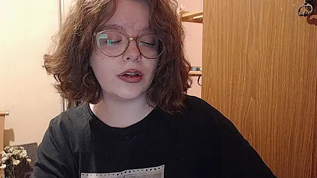 Snapshot of Chmiri_cb chatting on March 2025 04:10:01 PM Chmiri cb online show from March 2025 04:10:01 PM