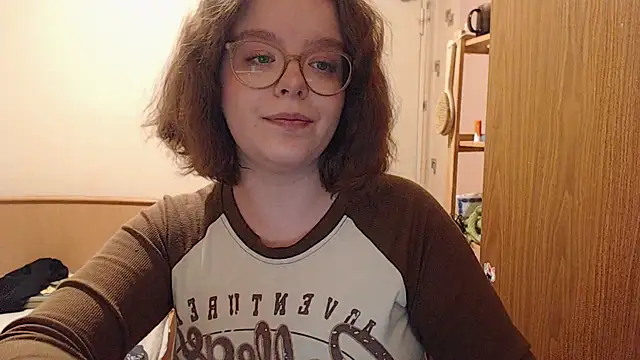 Snapshot of Chmiri_cb chatting on March 2025 05:04:01 PM Chmiri cb online show from March 2025 05:04:01 PM