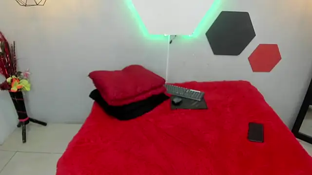 martinaclark online show from February 2025 09:22:01 AM