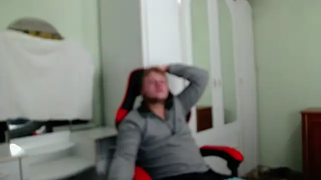 Zoro1999 online show from October 2025 04:48:02 PM