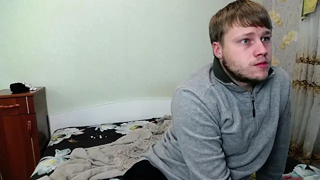 Zoro1999 online show from October 2025 10:59:02 AM