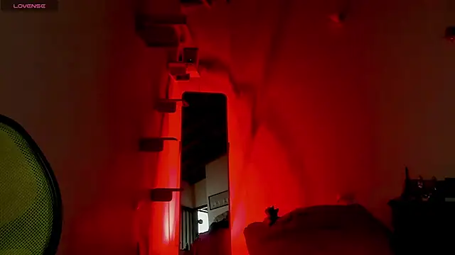 Rainbow leia online show from April 2026 07:19:01 PM