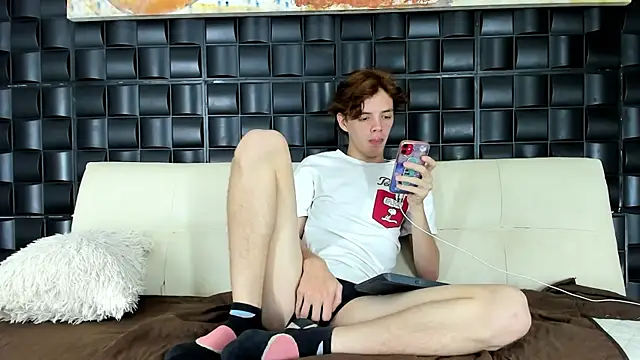 Snapshot of daniel_hot03 chatting on March 2025 09:45:01 PM daniel hot03 online show from March 2025 09:45:01 PM