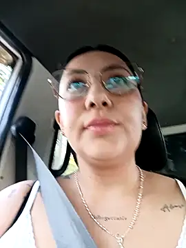 my-kitty online show from November 2025 09:03:01 PM