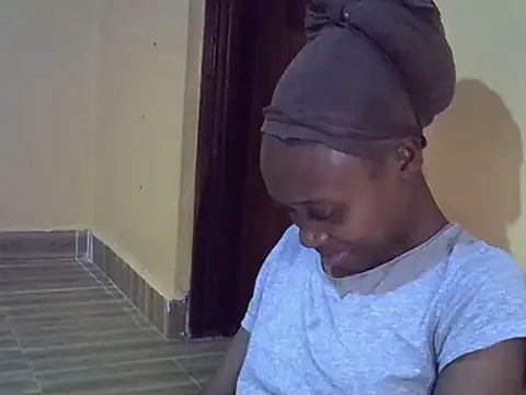 Tanaissa2 online show from November 2025 11:48:01 PM