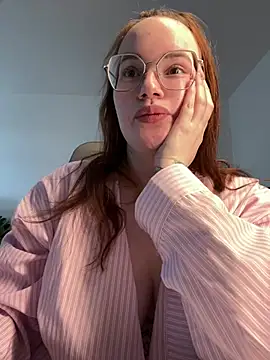 Mona-Peaches online show from February 2025 11:10:01 AM