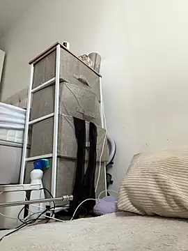 Snapshot of Mona-Peaches chatting on March 2026 09:04:01 AM Mona-Peaches online show from March 2026 09:04:01 AM