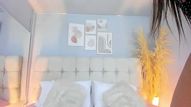 sofi potter  online show from December 2024 01:26:01 AM