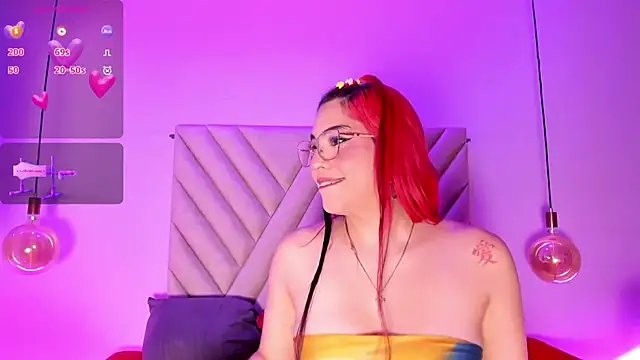 EmmaSwift  online show from February 2026 02:05:01 AM