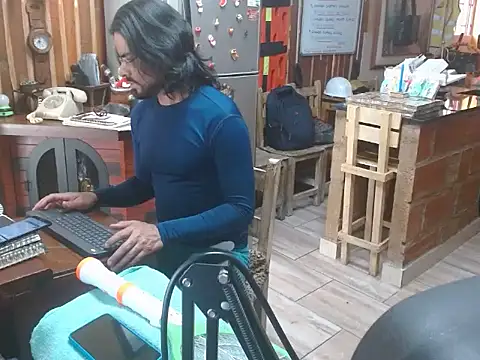 Dr Pocholate84 online show from November 2025 05:35:01 PM