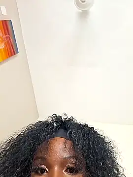 Kamdollie online show from December 2025 07:17:01 AM