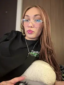 MichelleFerry  online show from February 2025 07:47:02 AM