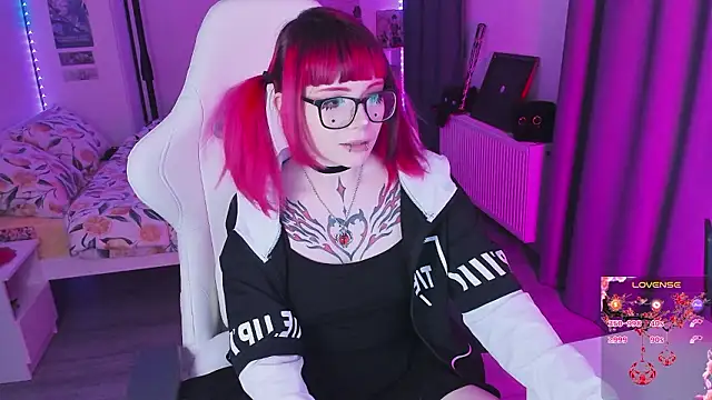 Snapshot of Yumi_Youkai chatting on March 2026 08:36:01 PM Yumi Youkai online show from March 2026 08:36:01 PM