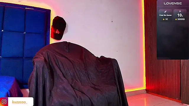 Snapshot of kuzzcoo chatting on March 2025 06:25:01 PM kuzzcoo online show from March 2025 06:25:01 PM