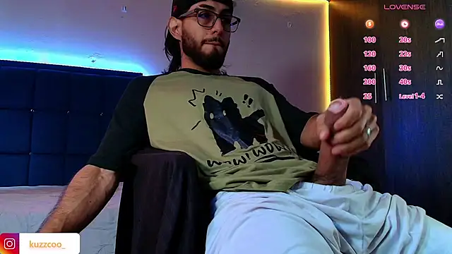 Snapshot of kuzzcoo chatting on March 2026 01:03:02 PM kuzzcoo online show from March 2026 01:03:02 PM