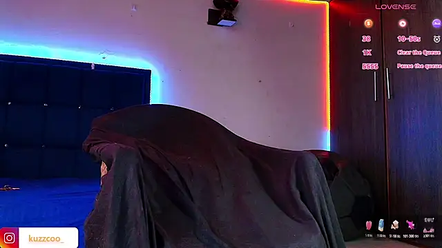 Snapshot of kuzzcoo chatting on April 2026 02:11:01 PM kuzzcoo online show from April 2026 02:11:01 PM