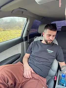 ElChapoGuzman95 online show from November 2025 07:19:01 AM