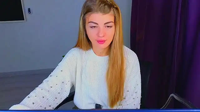 Snapshot of _comefeelme_ chatting on November 2025 03:05:01 AM comefeelme online show from November 2025 03:05:01 AM