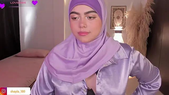 shayla 18 online show from November 2025 07:23:02 PM