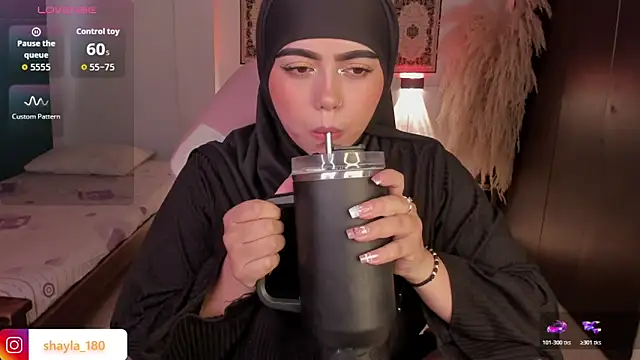 shayla 18 online show from December 2025 08:28:02 PM