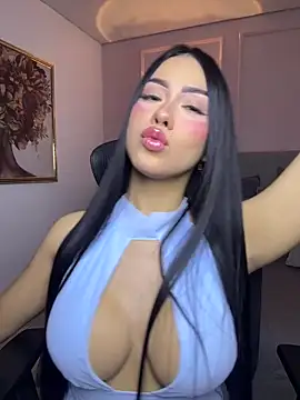 Snapshot of Miss_blue69 chatting on June 2026 02:24:02 AM Miss blue69 online show from June 2026 02:24:02 AM