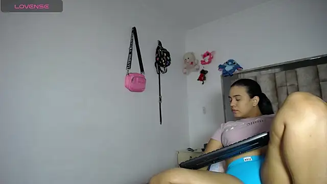 tiffany  pink online show from December 2025 09:53:02 PM