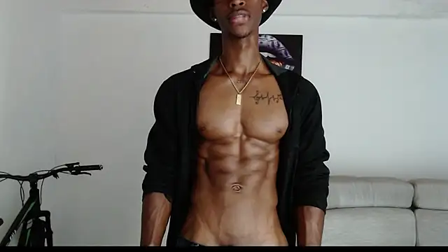 Snapshot of drake_brwon_23 chatting on May 2026 09:32:02 PM drake brwon 23 online show from May 2026 09:32:02 PM