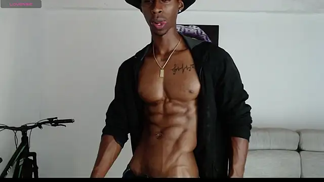 Snapshot of drake_brwon_23 chatting on June 2026 09:06:01 PM drake brwon 23 online show from June 2026 09:06:01 PM