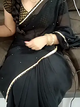 Snapshot of Mounika25 chatting on September 2025 06:12:02 PM Mounika25 online show from September 2025 06:12:02 PM