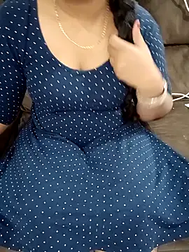 Snapshot of Mounika25 chatting on October 2025 09:54:02 AM Mounika25 online show from October 2025 09:54:02 AM