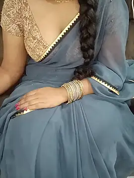 Snapshot of Mounika25 chatting on October 2025 09:06:02 AM Mounika25 online show from October 2025 09:06:02 AM