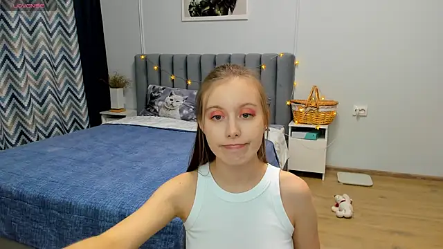 Snapshot of Peggy_Beauty chatting on January 2025 06:01:02 AM Peggy Beauty online show from January 2025 06:01:02 AM