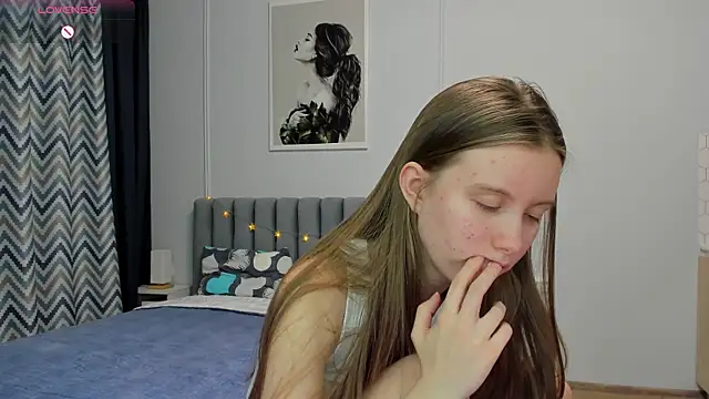 Snapshot of Peggy_Beauty chatting on February 2025 06:34:02 PM Peggy Beauty online show from February 2025 06:34:02 PM