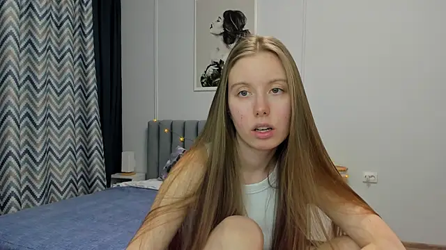 Snapshot of Peggy_Beauty chatting on February 2025 07:58:01 PM Peggy Beauty online show from February 2025 07:58:01 PM